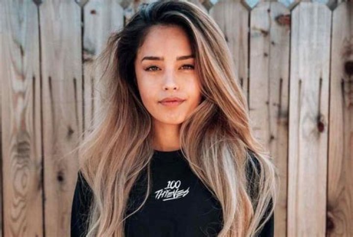 Valkyrae Net